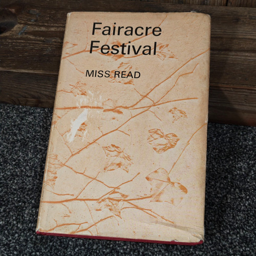 Miss read the fairacre - read,