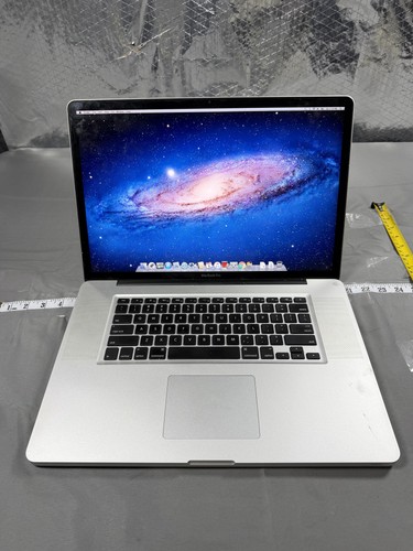 Apple macbook pro - macbook, 17"