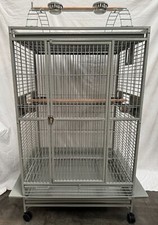 Parrot-Supplies DeSantis