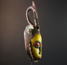 Maschera in gomma africana