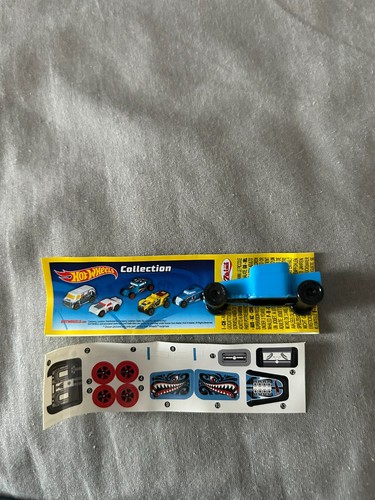 Modellino auto blu collezione