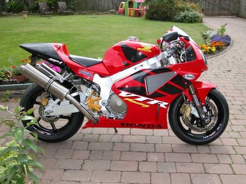 Honda vtr1000 sp1 rvt1000r - vtr1000,