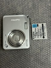 Fotocamera digitale compatta FUJIFILM Finepix V10 10261