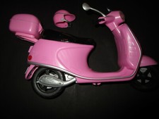 BZ-12) SCOOTER BARBIE VESPA
