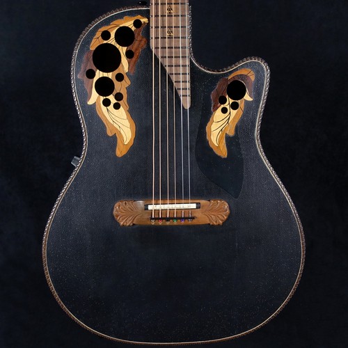 Chitarra acustica usata