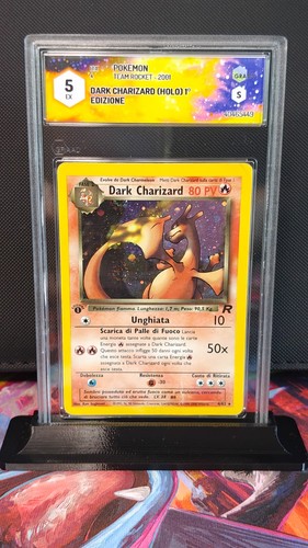 Dark charizard holo - dark,