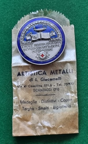 Distintivo repubblica croce - repubblica,