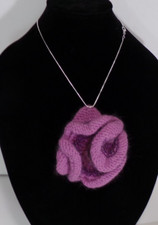 COLLANA CIONDOLO FIORE TESSUTO