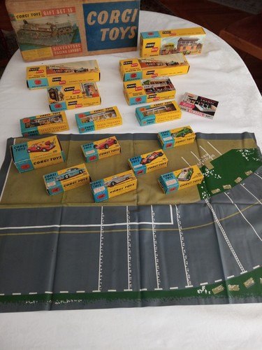 Circa corgi toys gift set - gift,