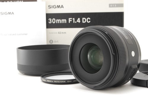 Sigma 30mm dc hsm art - f/1.4,