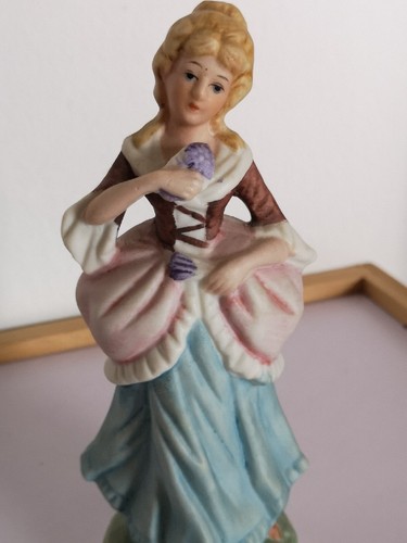 Statuetta damina porcellana - statuetta, di