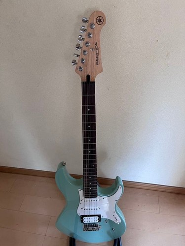 Yamaha pacifica pac112v - yamaha,