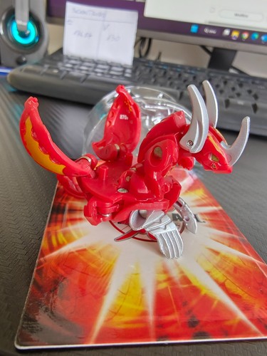 Bakugan lumino pyrus - bakugan, (nuovo)