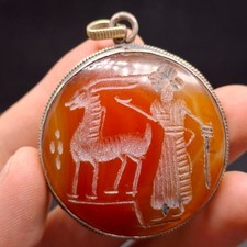 Bellissimo antico ciondolo