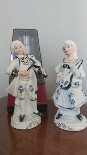Coppia statuine porcellana