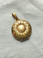 Bijou ancien : pendentif , porte photos , fleur.