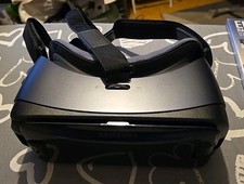 Samsung Gear VR con Controller Alimentato Oculus, scatola originale inclusa
