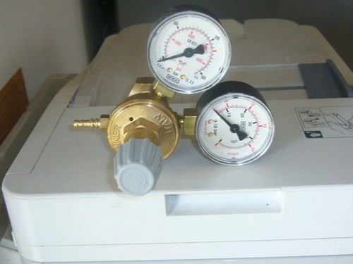 Riduttore pressione co2 con - co2,
