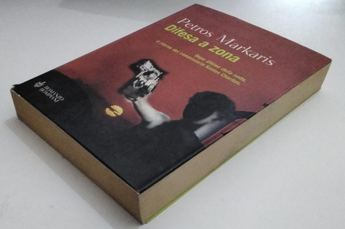 Petros markaris difesa zona - markaris,
