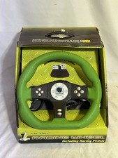 Volante e pedali da corsa