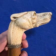 Basstone con impugnatura in avorio raffigurante testa di cane levriero