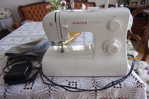 Macchina cucire singer - da,