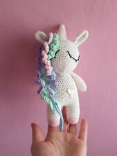 Unicorni amigurumi, morbidi pupazzi arcobaleno