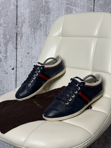 Gucci navy leather sneakers - navy,