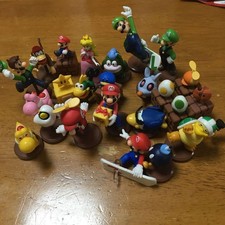 Lotto figurine super mario - super,