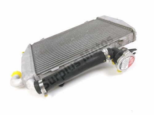 Radiateur eau droit - radiateur,