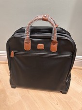 Custodia Bric’s Pilot in
