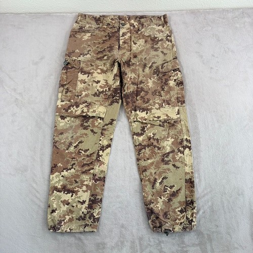 Pantaloni cargo mimetici