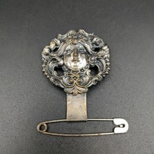 Antica spilla scorrevole Art Nouveau Lady Face metallo repousse Chatelaine cintura Lukey