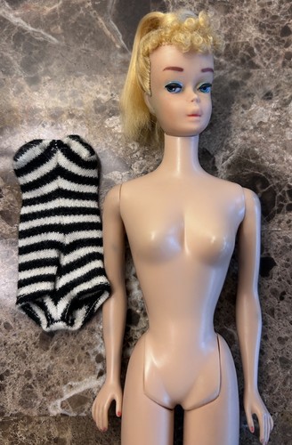 Barbie bambola bionda - coda, di