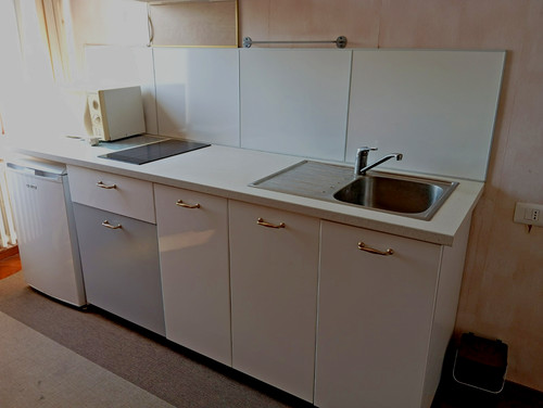 Struttura cucina con ante - cucina,
