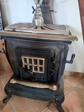 Stufa a legna in ghisa usata