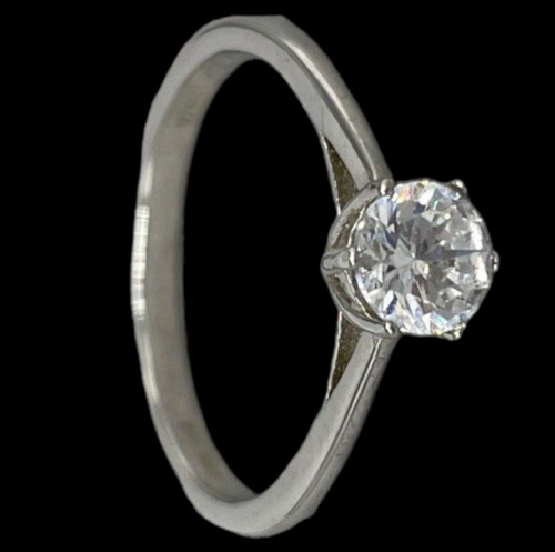Solitario classico anello