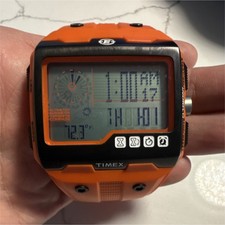 orologio da polso digitale al