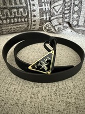Cintura Prada iconica con logo