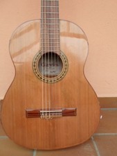 Chitarra classica Giannini fatta in  Brasile.