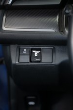 Supporto cruscotto stealth