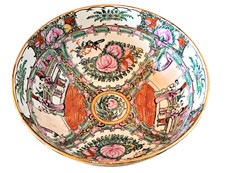 Una bellissima ciotola rosa