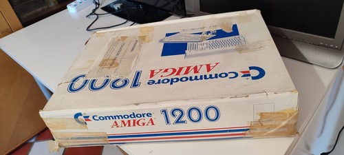 Commodore amiga 1200 - commodore,