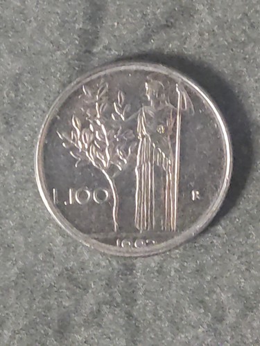 Moneta piccola 100 - moneta,