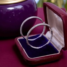 Orecchino donna coltivato in