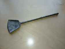 Antica palettina in ottone per