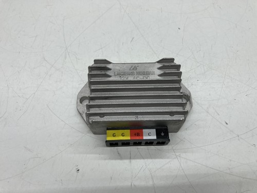 Regolatore tensione - regolatore,