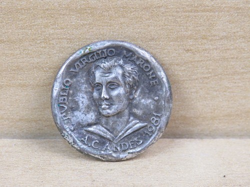 Vecchia medaglia commemorativa - vecchia,