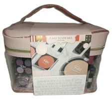 FAO Schwarz Ultimate Makeup