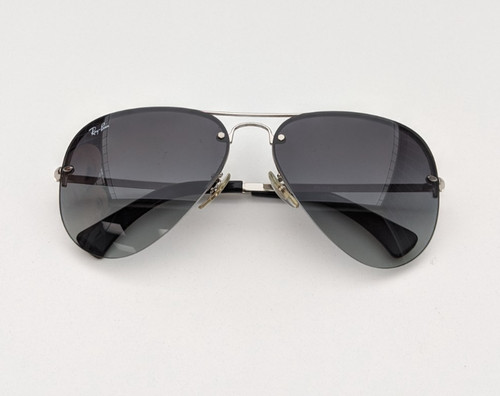 Occhiali da sole - 🕶️,